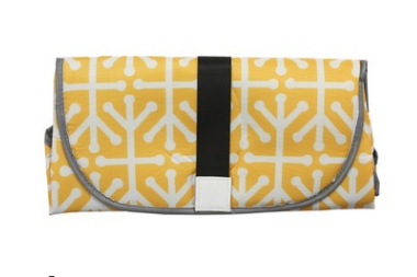 Convenient baby changing pad (Option: Yellow geometric figure)